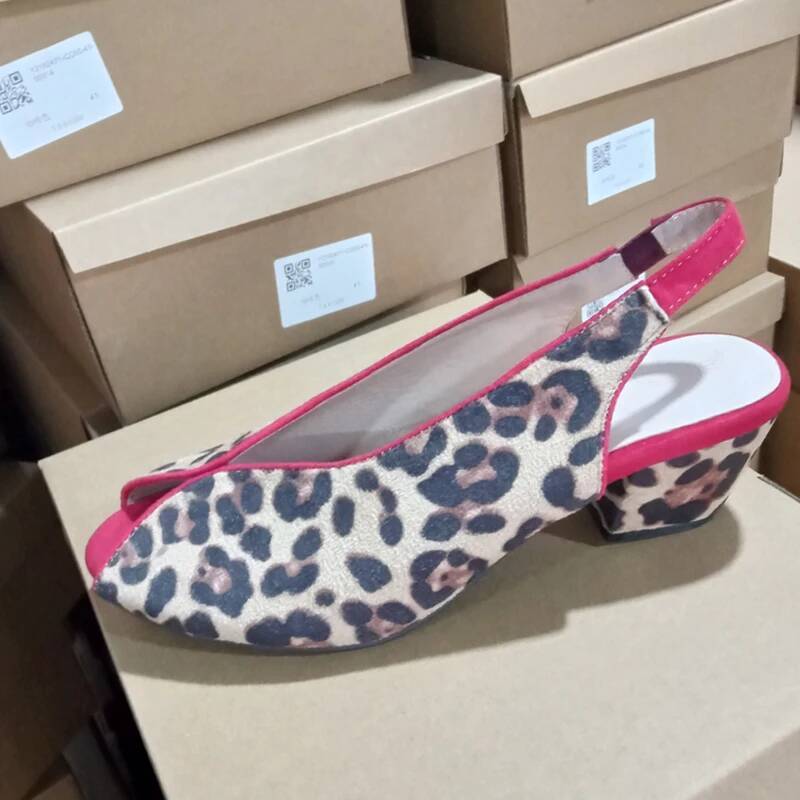 レオパード柄 ピープトゥ スリングバック レディース サンダ - Peep Toe Heels のレビューと価格