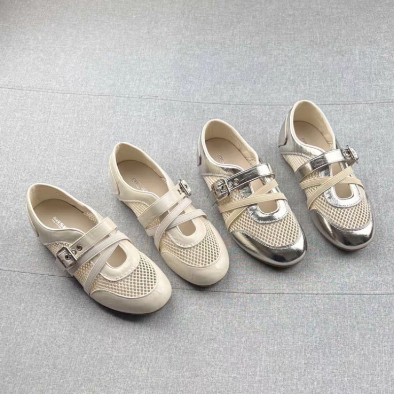 新しいスプライシング織り込み中空スニーカー 2026年春夏  - Slingback Pumps Women のレビューと価格