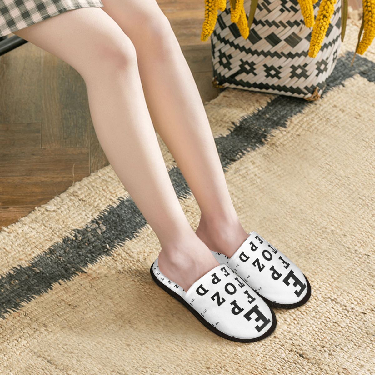 カスタムスネレン視力表メモリーフォームスリッパ女性用ソフト暖 - Shoes Women Chart のレビューと価格