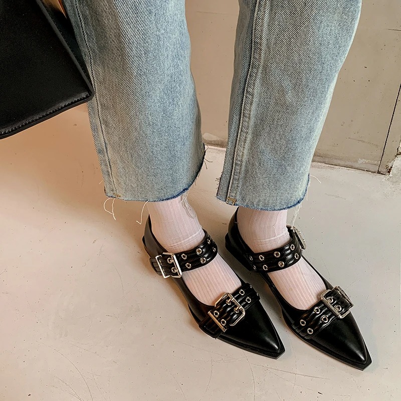 女性の靴デザイナーの高級ローヒールパンプスバックルファッショ - Slingback Pumps Women のレビューと価格