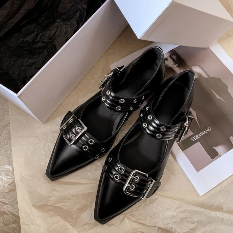 女性の靴デザイナーの高級ローヒールパンプスバックルファッショ - Slingback Pumps Women のレビューと価格